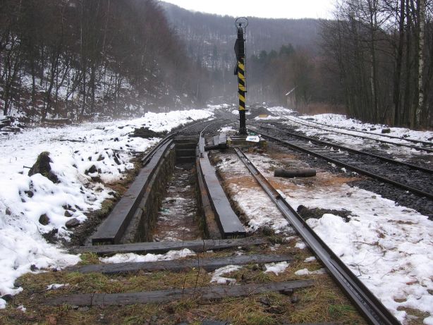 012 Rekonstrukce zadního zhlaví v žst. Dubí.jpg